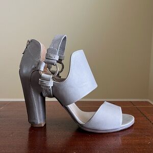 STRATEGIA - Gray Open-Toe Sandals - 38 IT runs large, best fits U.S. 9